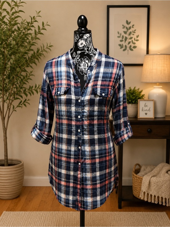 Velvet by Graham & Spencer Dresses & Skirts - Velvet by Graham & Spencer Navy, Red & White Plaid Long-Sleeve Tunic Dress